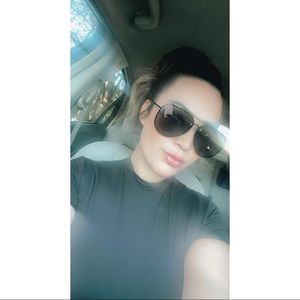 Meet your Posher, Andreina